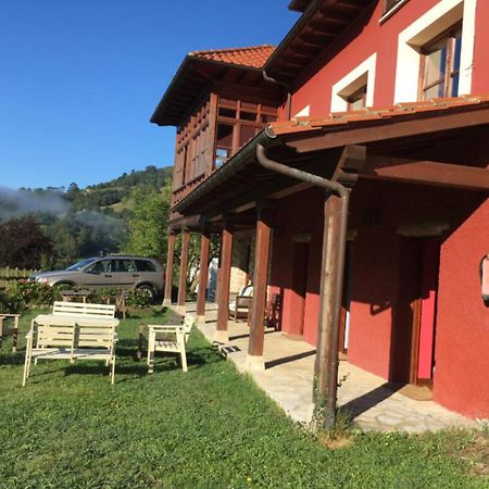 Affittacamere El Interior De Gaia Arriondas Esterno foto